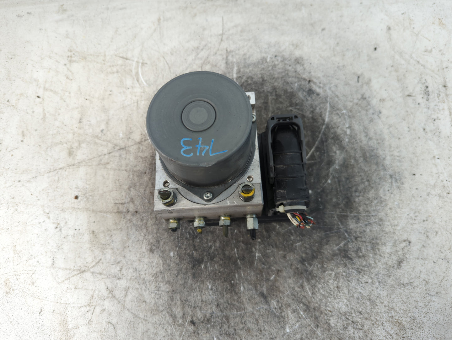 2019-2020 Nissan Murano ABS Pump Control Module Replacement P/N:7670 2UG5C Fits Fits 2019 2020 OEM Used Auto Parts - Oemused