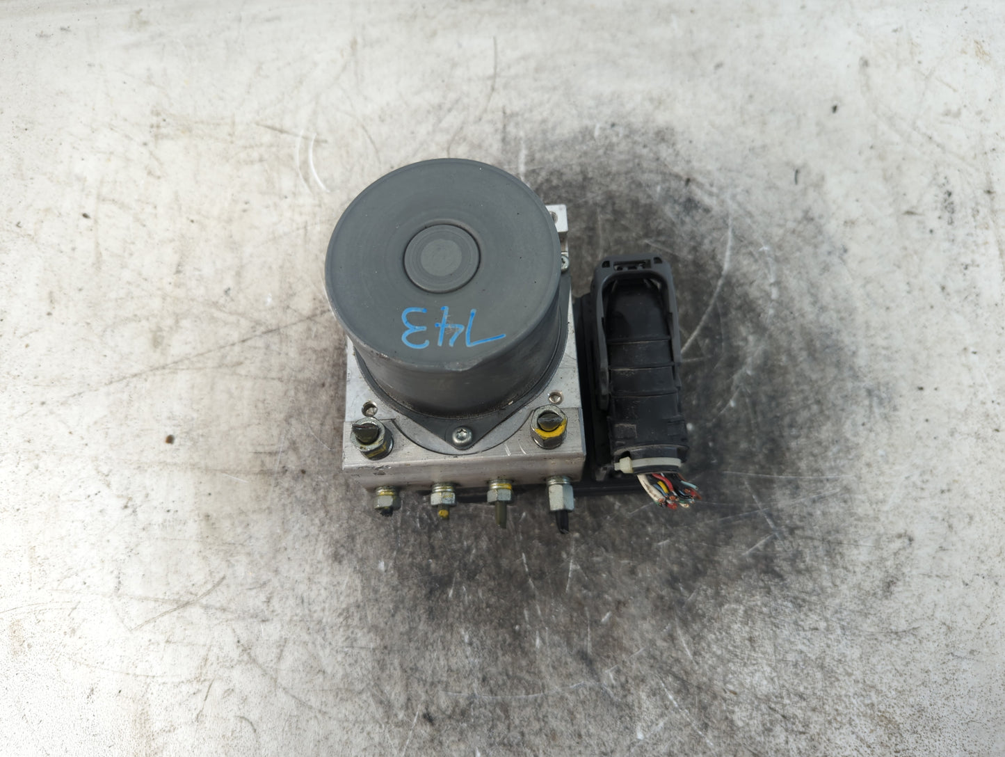 2019-2020 Nissan Murano ABS Pump Control Module Replacement P/N:7670 2UG5C Fits Fits 2019 2020 OEM Used Auto Parts - Oemused