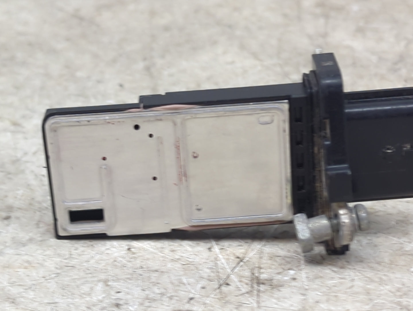 2012-2020 Nissan Nv1500 Mass Air Flow Meter Maf 1486432 - Oemusedautoparts1.com