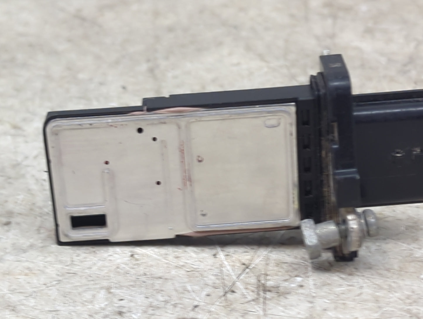 2012-2020 Nissan Nv1500 Mass Air Flow Meter Maf 1486432 - Oemusedautoparts1.com