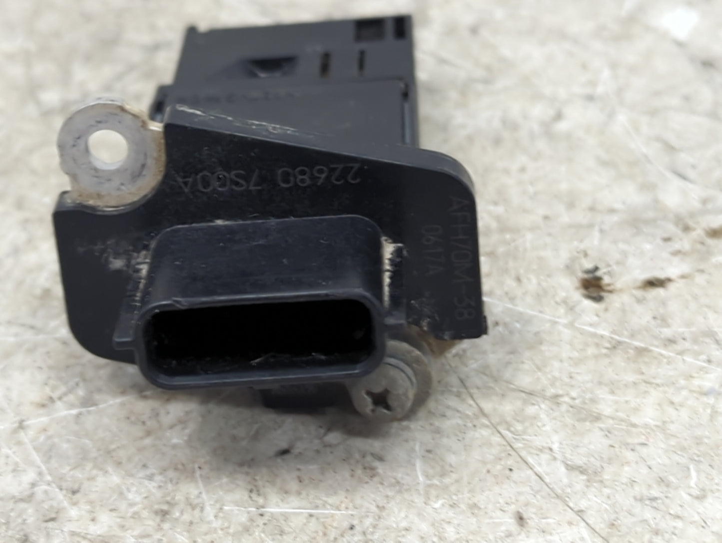 2012-2020 Nissan Nv1500 Mass Air Flow Meter Maf 1486432 - Oemusedautoparts1.com