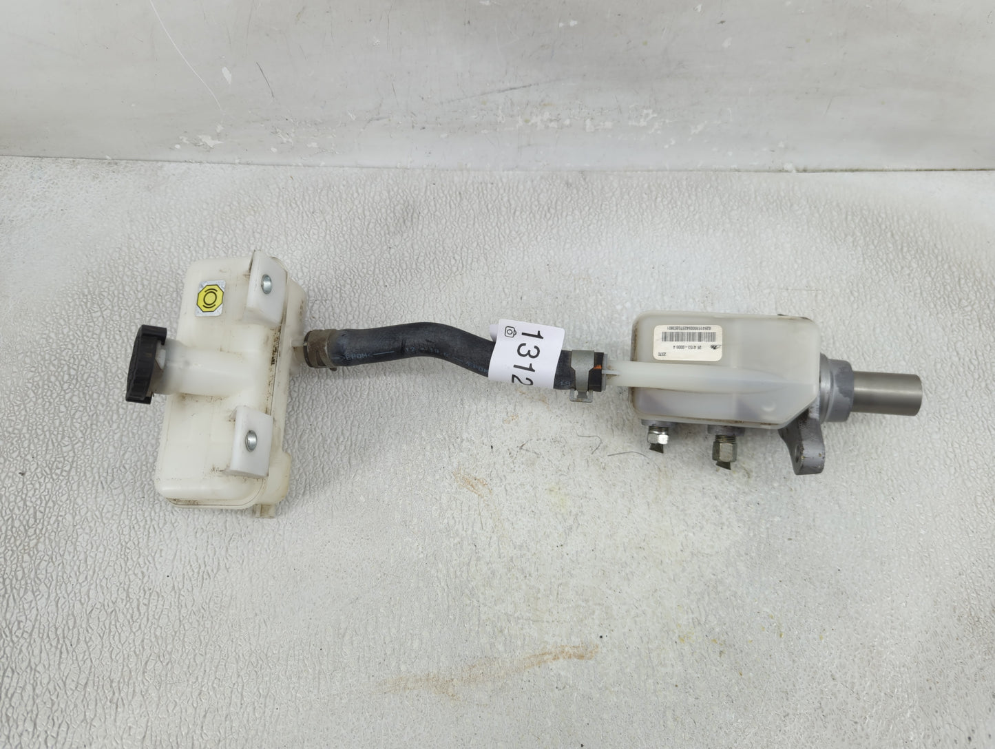 2014-2020 Nissan Nv200 Brake Master Cylinder - Oemusedautoparts1.com