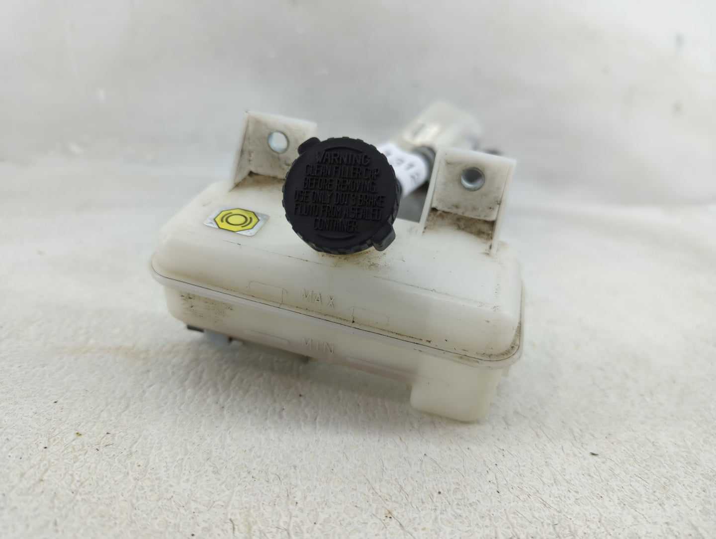 2014-2020 Nissan Nv200 Brake Master Cylinder - Oemusedautoparts1.com