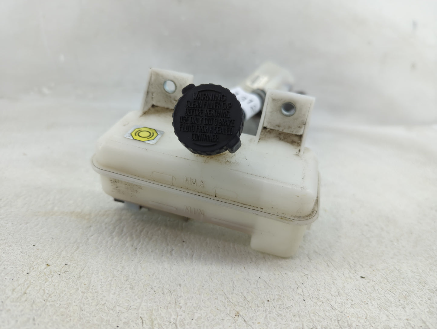 2014-2020 Nissan Nv200 Brake Master Cylinder - Oemusedautoparts1.com