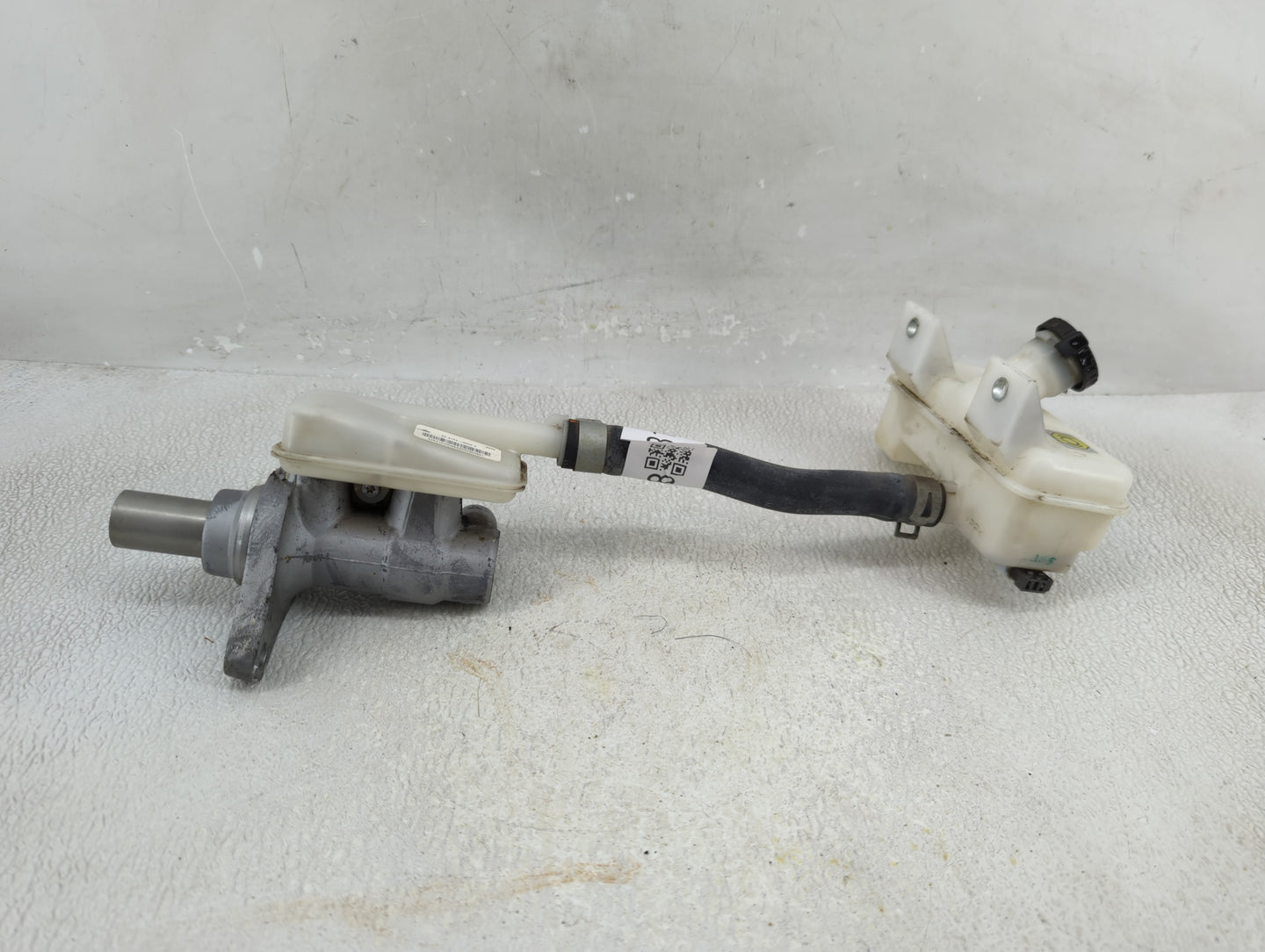 2014-2020 Nissan Nv200 Brake Master Cylinder - Oemusedautoparts1.com