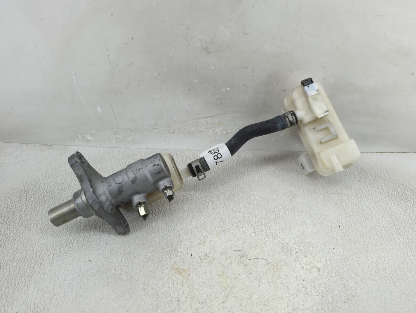 2014-2020 Nissan Nv200 Brake Master Cylinder - Oemusedautoparts1.com