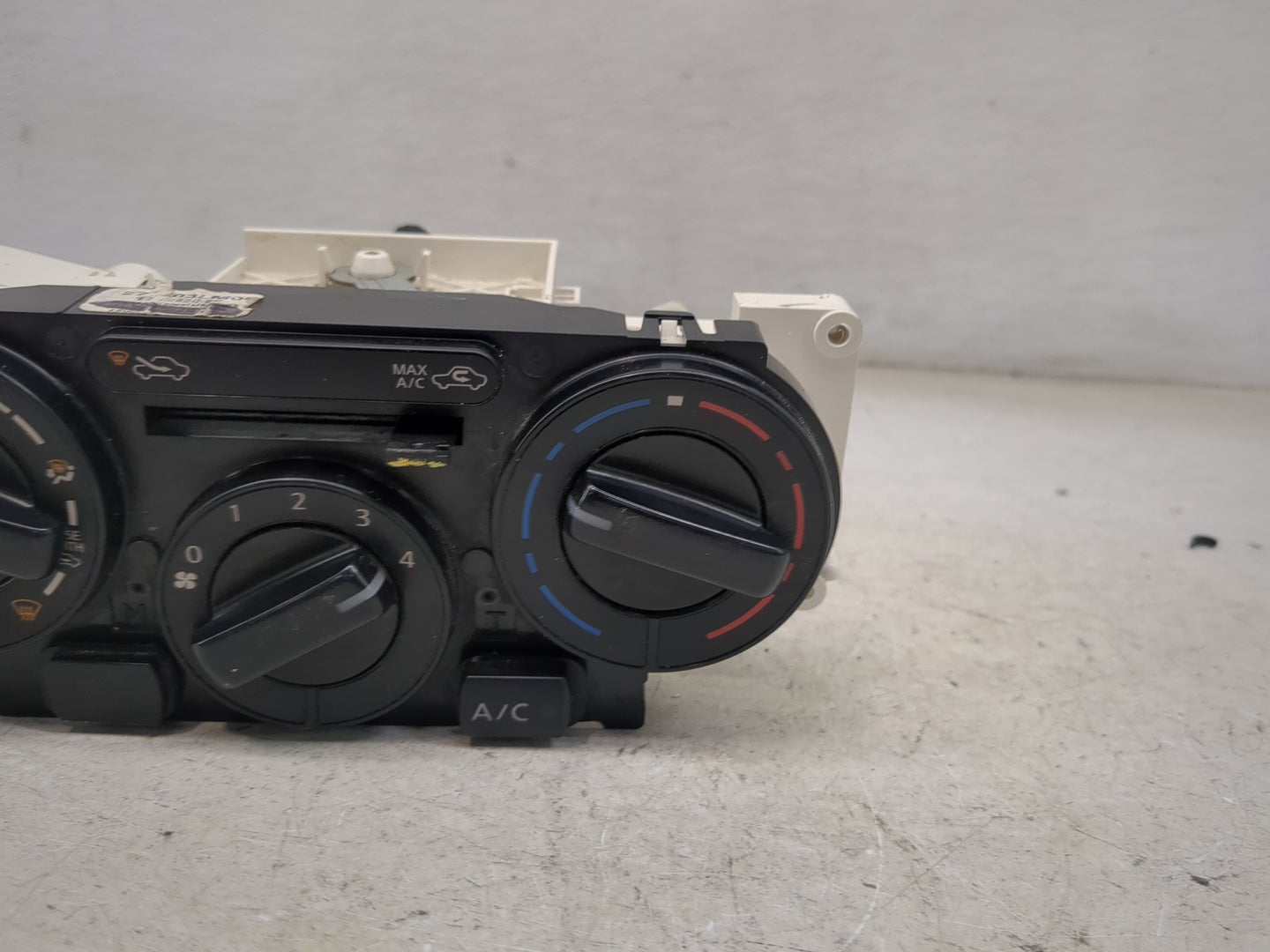 2020 Nissan Nv200 Climate Control Module Temperature AC/Heater Replacement P/N:CM5575HAC100 Fits OEM Used Auto Parts - Oemus
