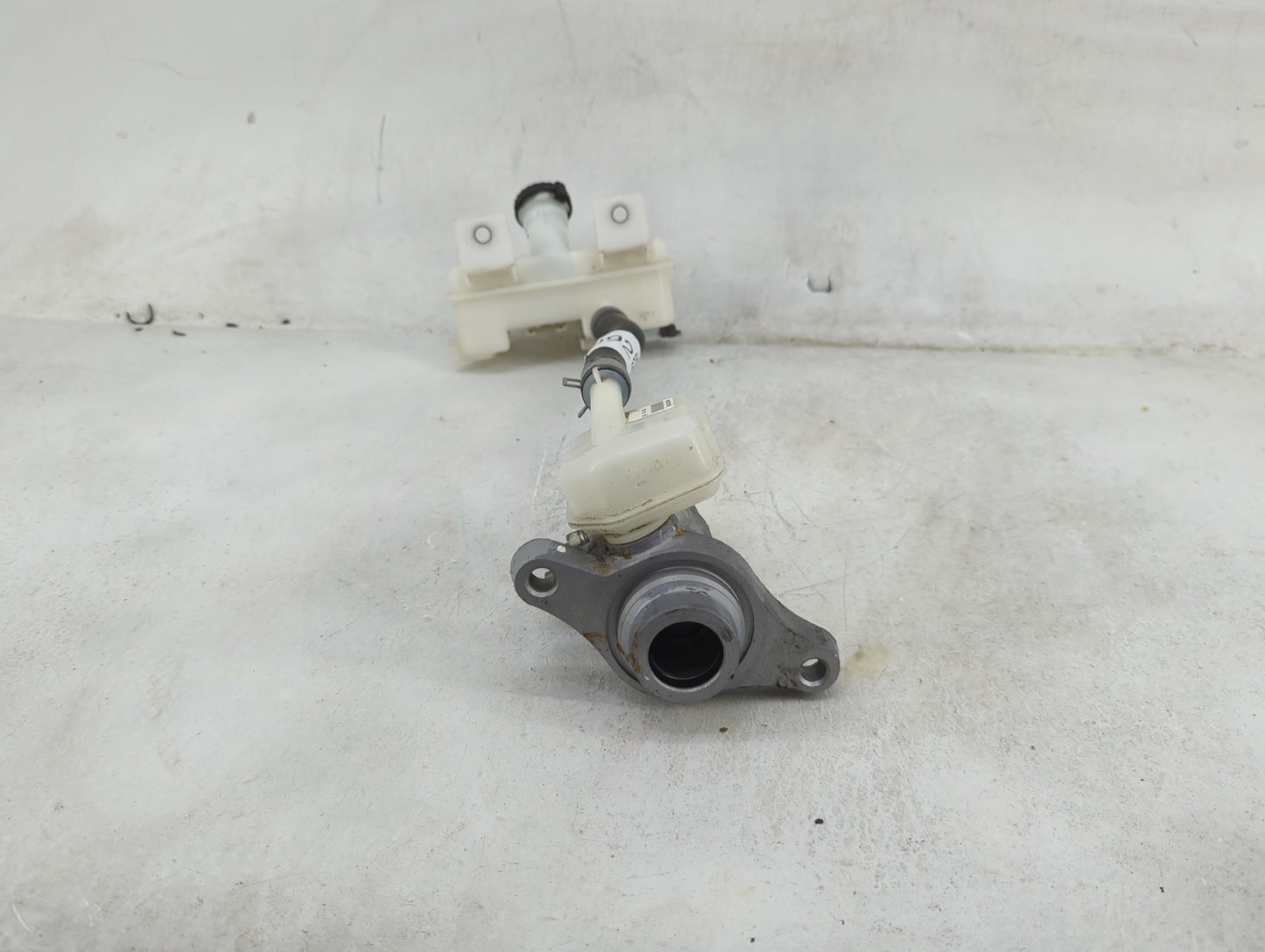 2014-2020 Nissan Nv200 Brake Master Cylinder 1489092 - Oemusedautoparts1.com