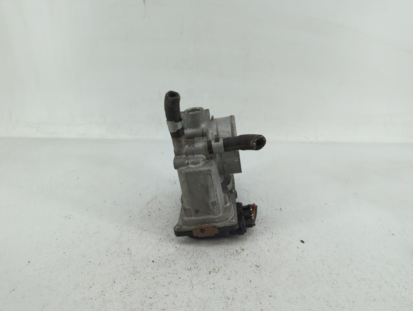 2014-2020 Nissan Nv200 Throttle Body P/N:ET-A60-02 E ET-A60-02 J Fits OEM Used Auto Parts - Oemusedautoparts1.com