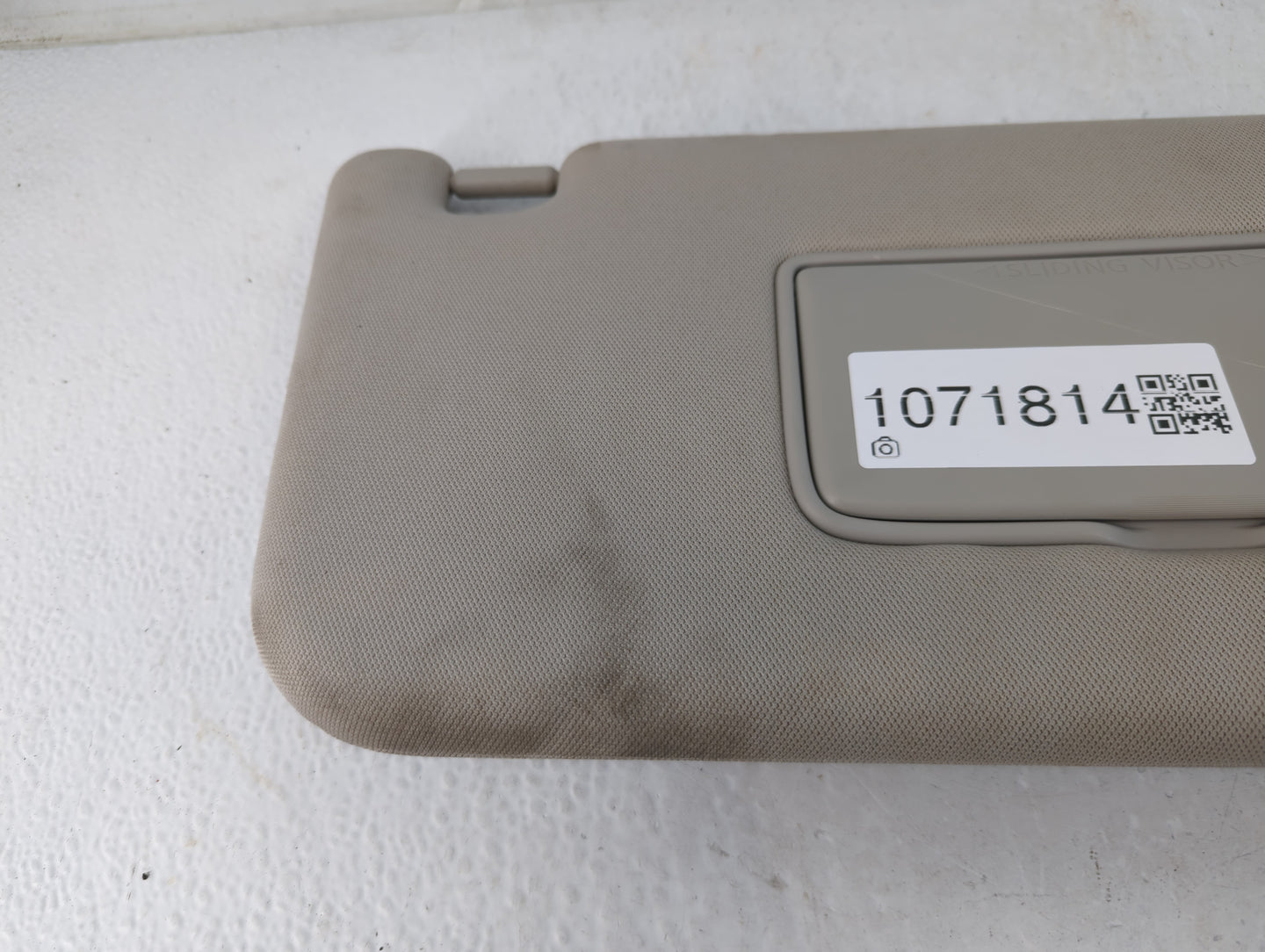 2019-2020 Nissan Pathfinder Sun Visor Shade Replacement Passenger Right Mirror Fits Fits 2019 2020 OEM Used Auto Parts - Oem