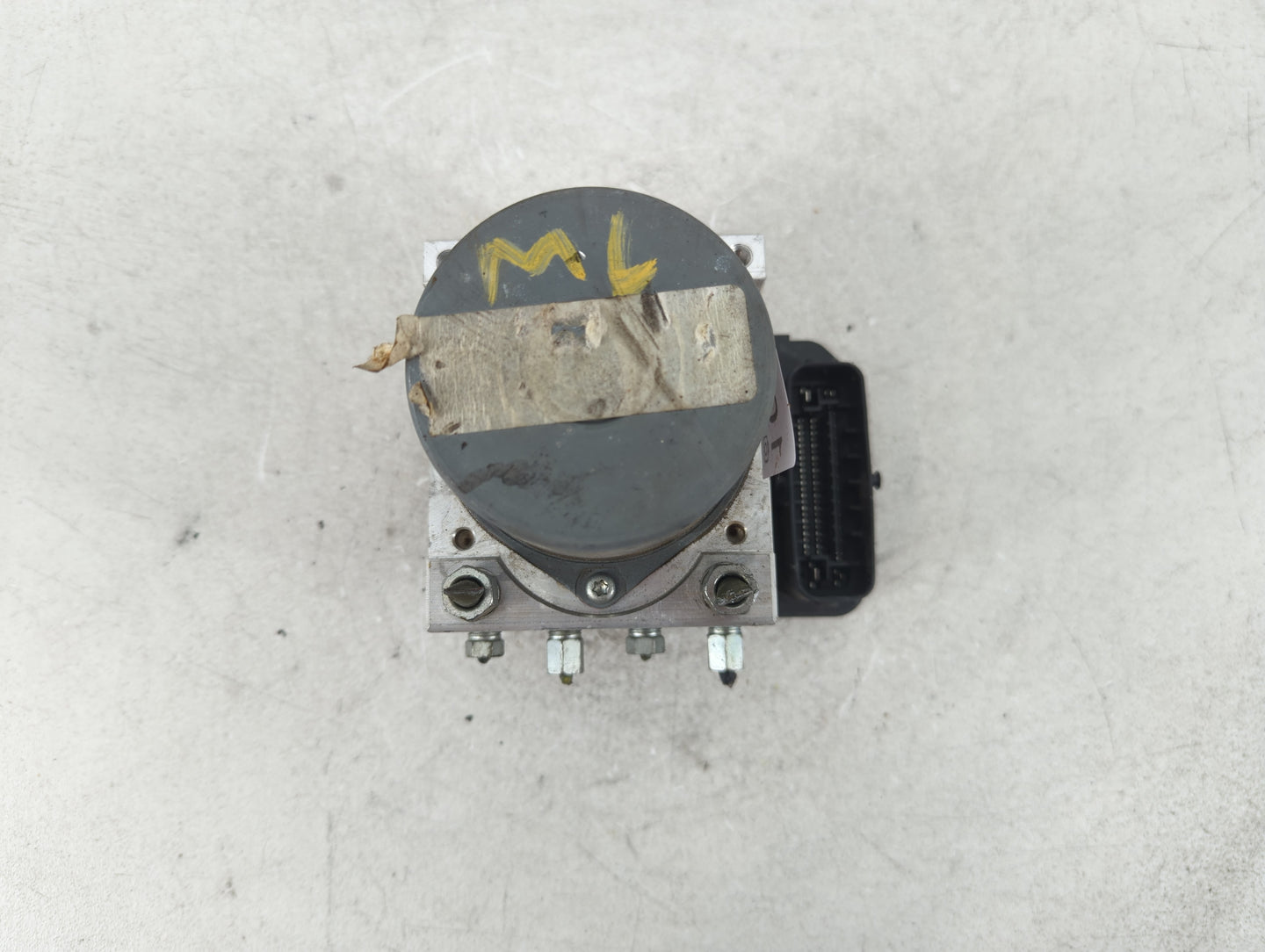 2018-2020 Nissan Pathfinder ABS Pump Control Module Replacement P/N:116040-51100 Fits Fits 2018 2019 2020 OEM Used Auto Part