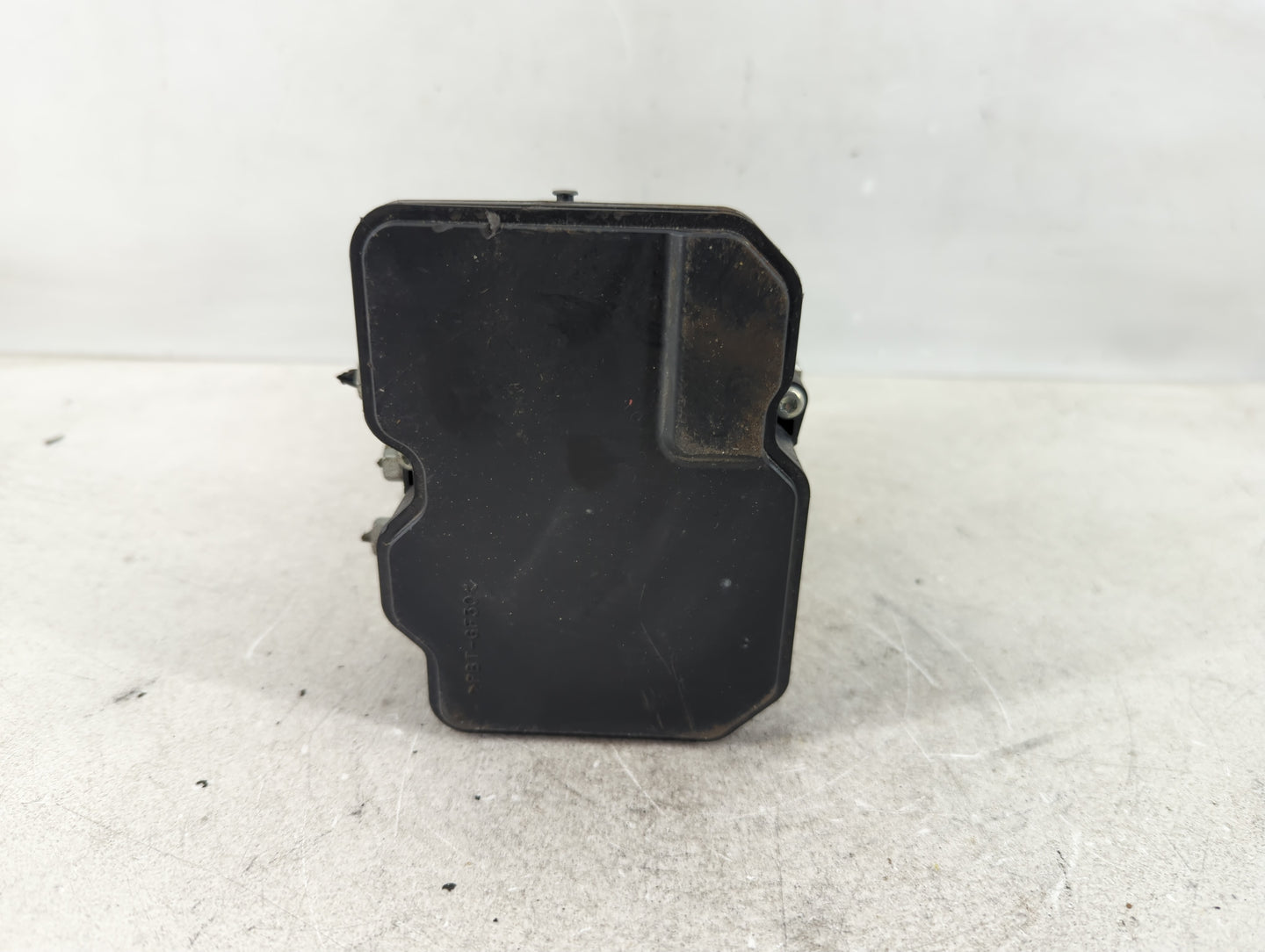 2018-2020 Nissan Pathfinder ABS Pump Control Module Replacement P/N:116040-51100 Fits Fits 2018 2019 2020 OEM Used Auto Part