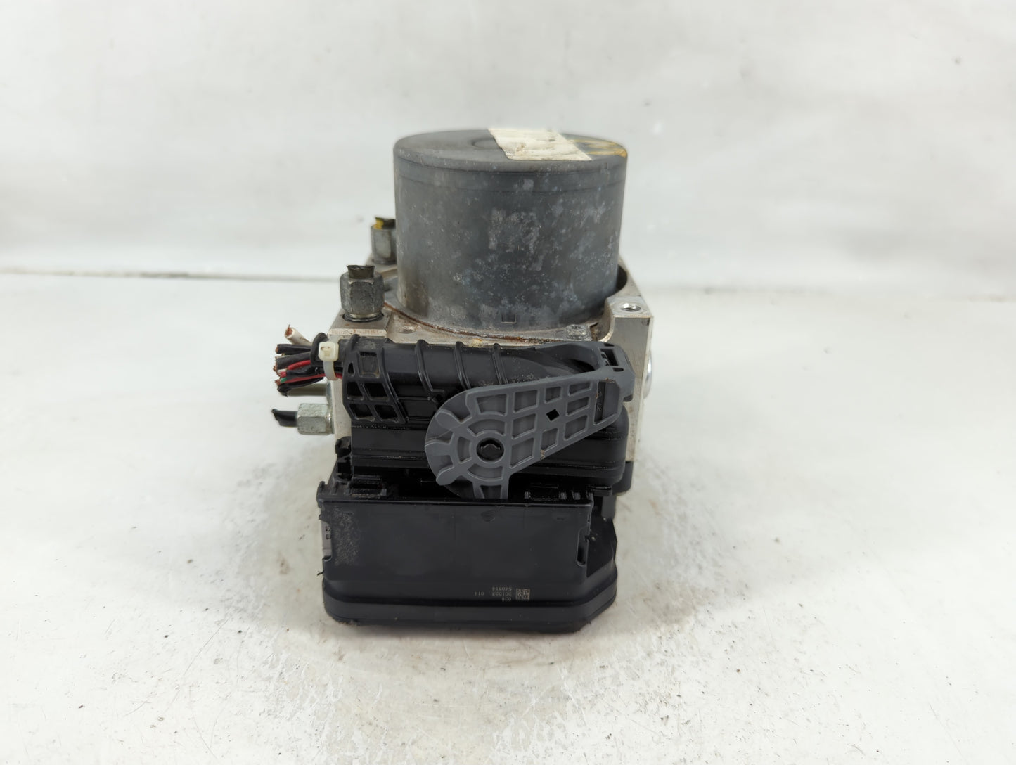 2018-2020 Nissan Pathfinder ABS Pump Control Module Replacement P/N:116030-51100 Fits Fits 2018 2019 2020 OEM Used Auto Part