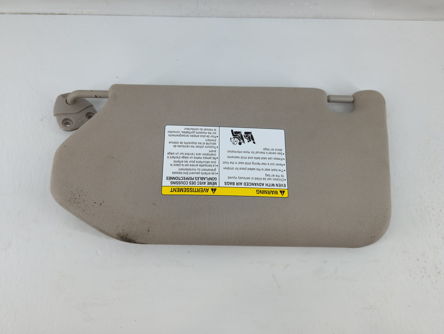 2019-2020 Nissan Pathfinder Sun Visor Shade Replacement Passenger Right Mirror Fits Fits 2019 2020 OEM Used Auto Parts - Oem
