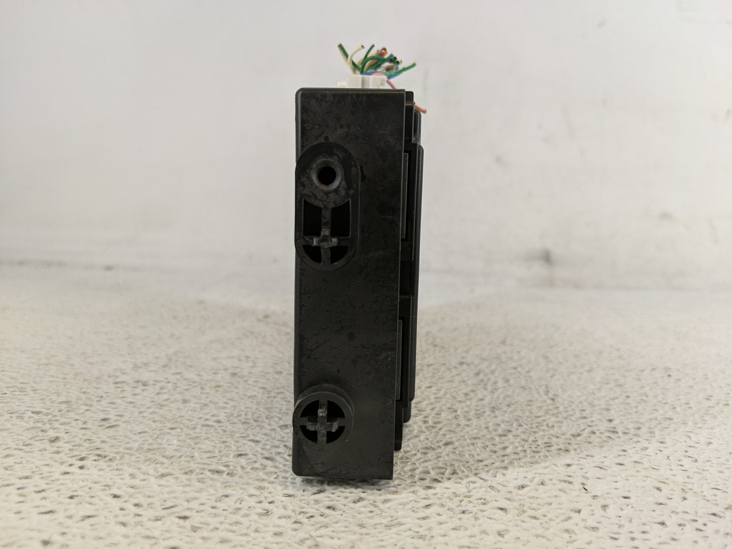 2019-2020 Nissan Pathfinder Chassis Control Module Ccm Bcm Body Control - Oemusedautoparts1.com