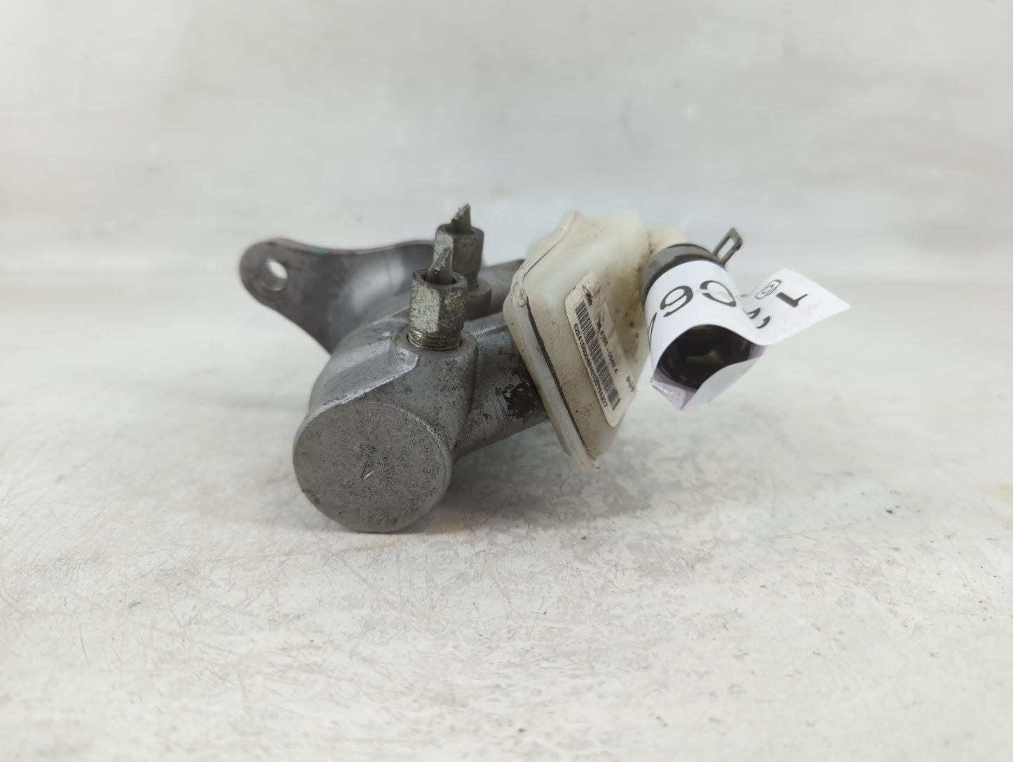 2013-2020 Nissan Pathfinder Brake Master Cylinder - Oemusedautoparts1.com