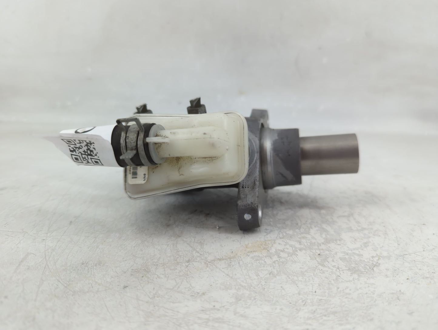 2013-2020 Nissan Pathfinder Brake Master Cylinder - Oemusedautoparts1.com