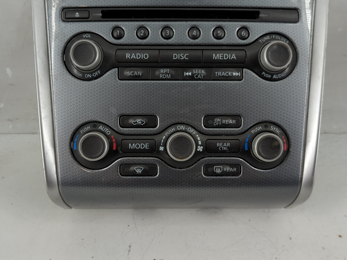 2018-2020 Nissan Pathfinder Radio AM FM Cd Player Receiver Replacement Fits Fits 2018 2019 2020 OEM Used Auto Parts - Oemuse