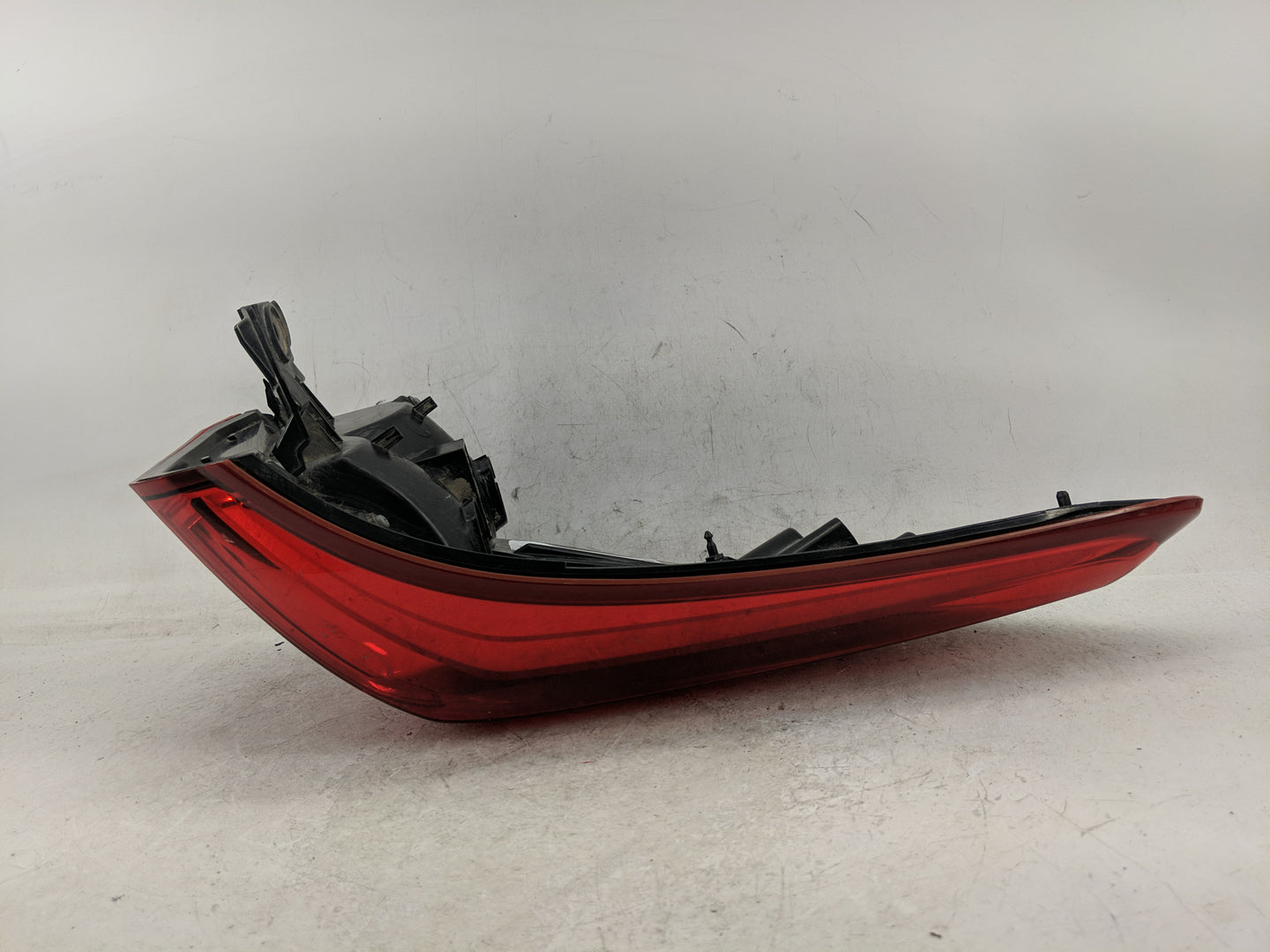 2017-2020 Nissan Pathfinder Tail Light Assembly Passenger Right OEM P/N:949 699 949 698 Fits Fits 2017 2018 2019 2020 OEM Us