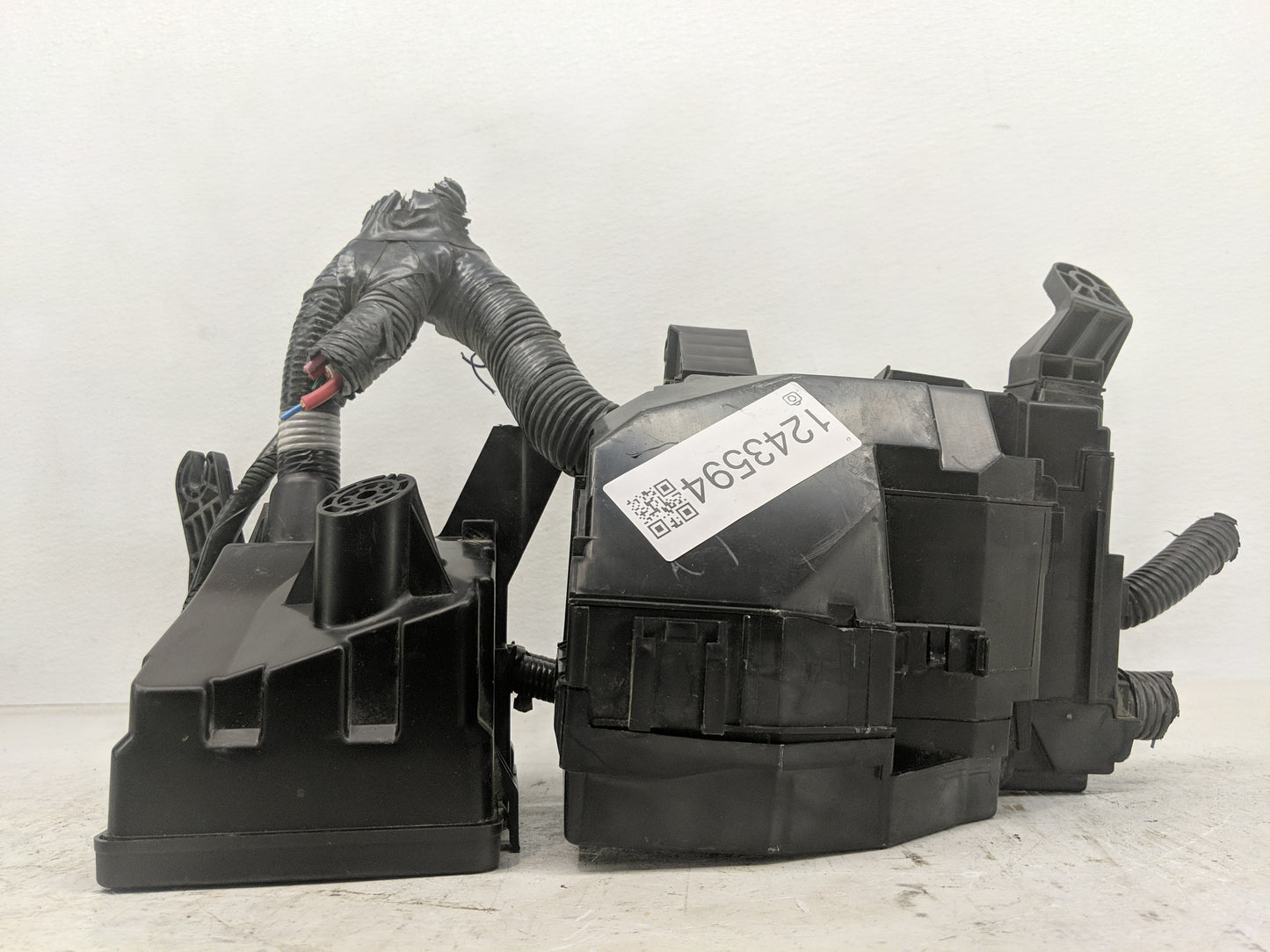 2015-2022 Nissan Pathfinder Fusebox Fuse Box Panel Relay Module Fits Fits 2015 2016 2017 2018 2019 2020 2022 OEM Used Auto P