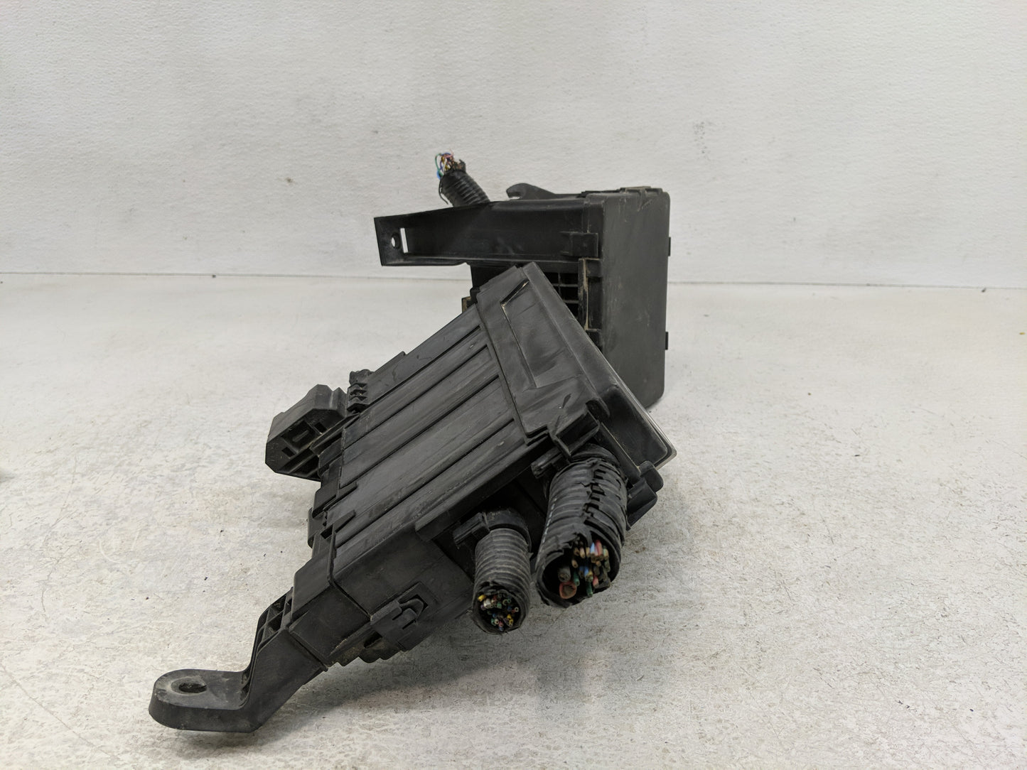 2015-2022 Nissan Pathfinder Fusebox Fuse Box Panel Relay Module Fits Fits 2015 2016 2017 2018 2019 2020 2022 OEM Used Auto P