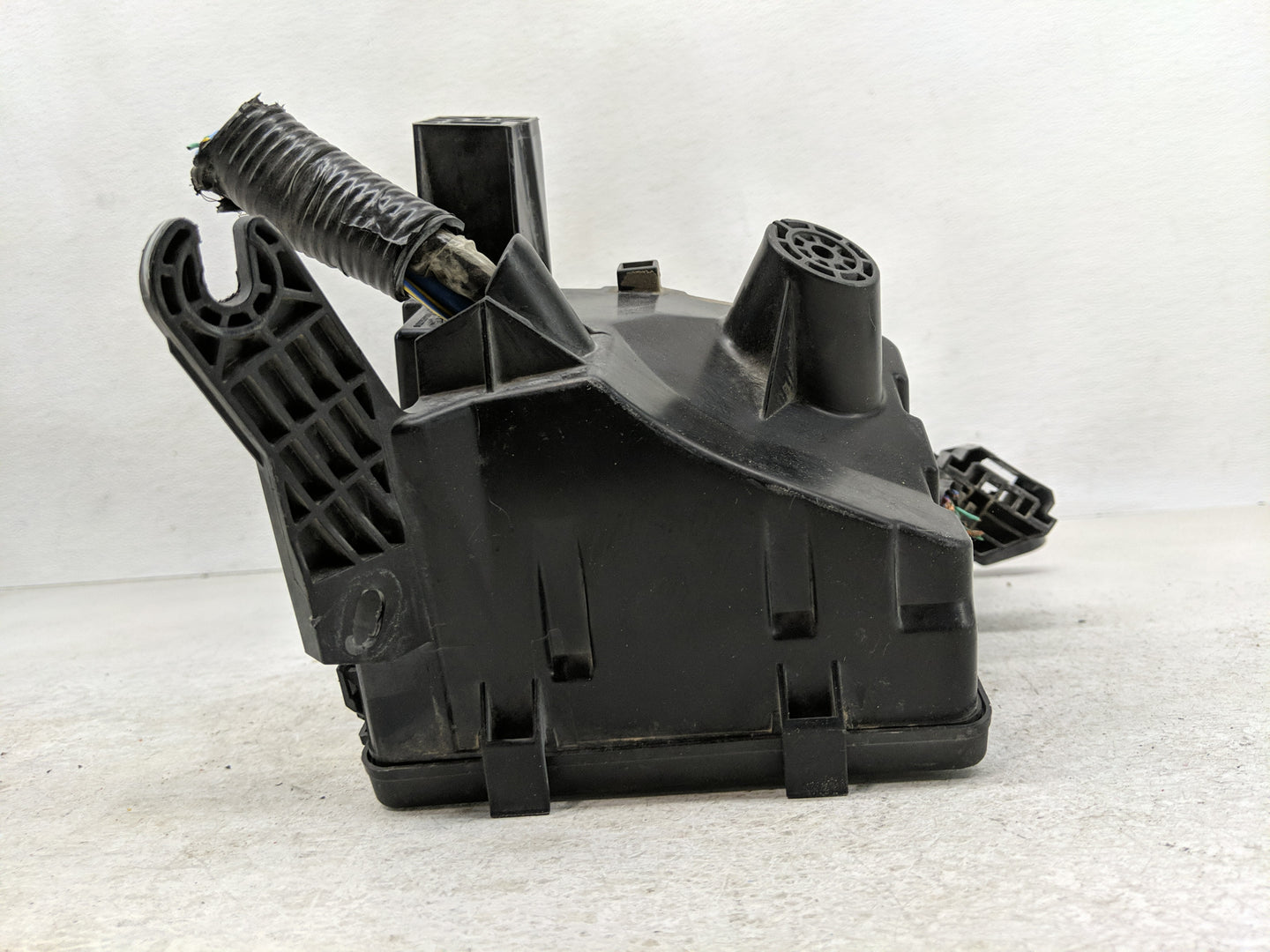 2015-2022 Nissan Pathfinder Fusebox Fuse Box Panel Relay Module Fits Fits 2015 2016 2017 2018 2019 2020 2022 OEM Used Auto P