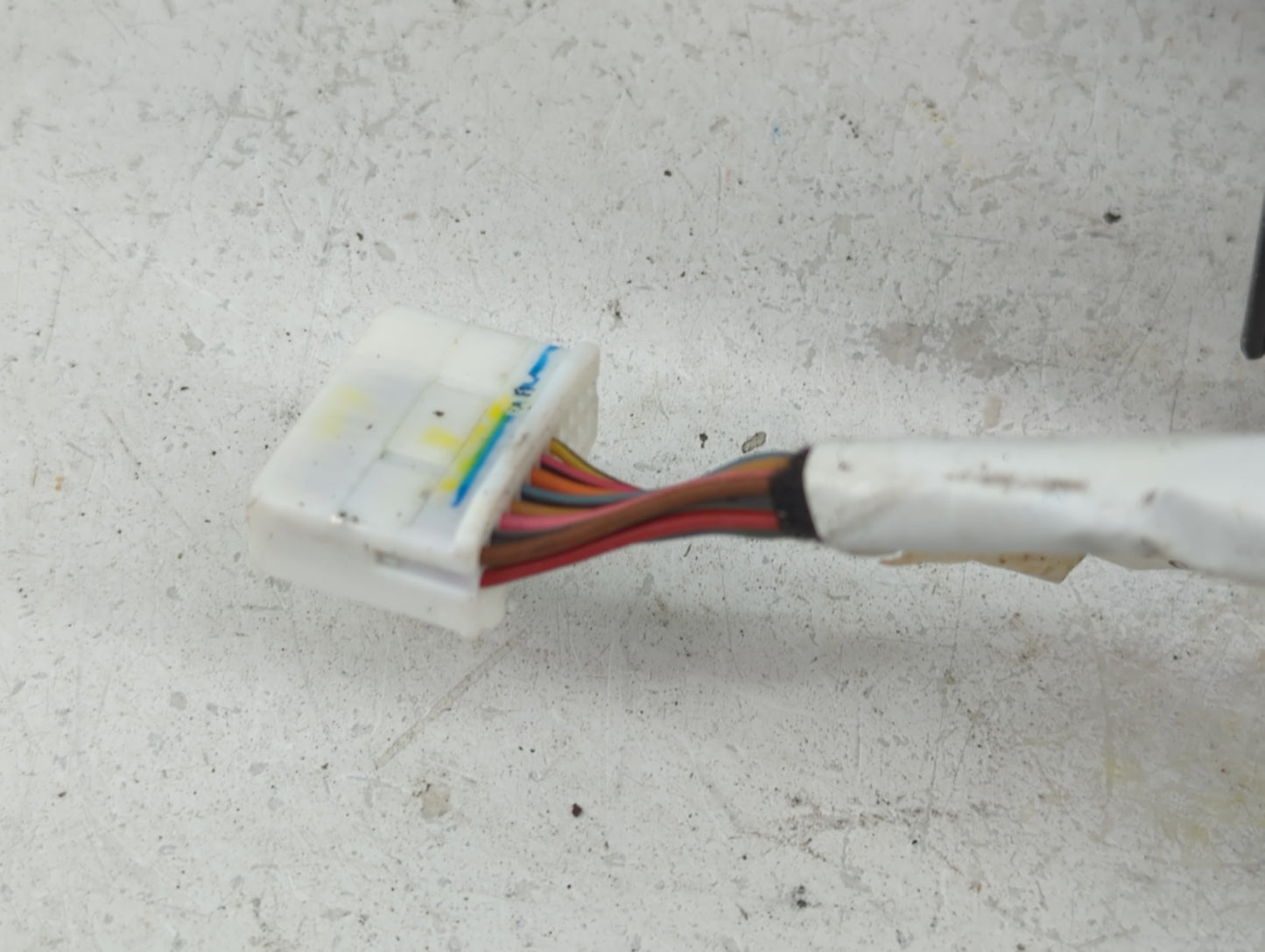 2018-2020 Nissan Pathfinder Driver Side View Mirror - Left Door Mirror OEM Used - Oemusedautoparts1.com