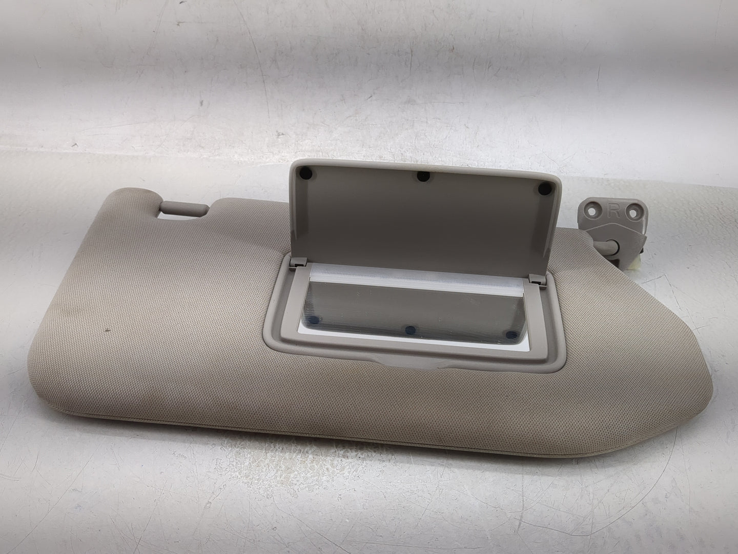 2019-2020 Nissan Pathfinder Sun Visor Shade Replacement Passenger Right Mirror Fits Fits 2019 2020 OEM Used Auto Parts - Oem