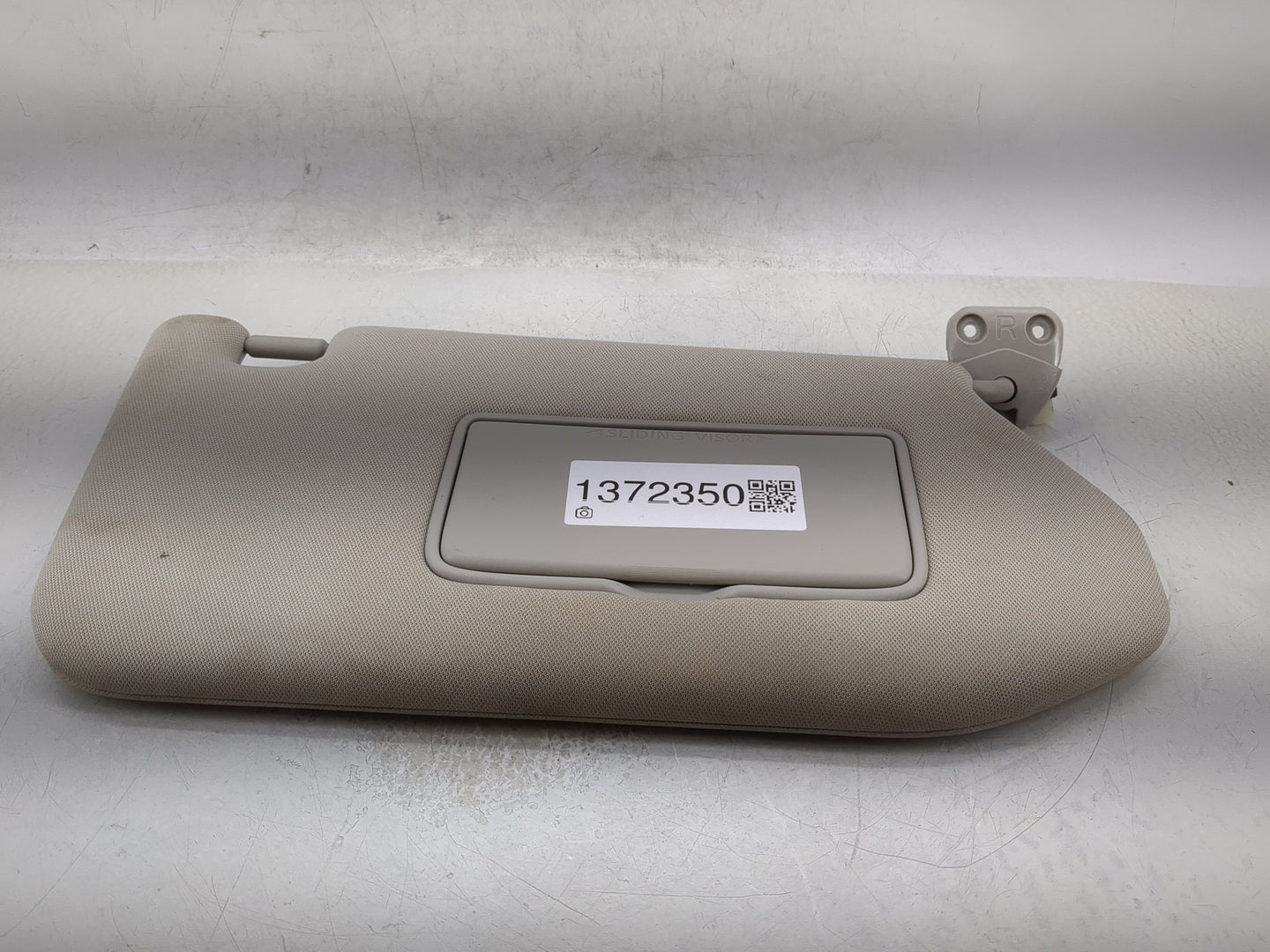 2019-2020 Nissan Pathfinder Sun Visor Shade Replacement Passenger Right Mirror Fits Fits 2019 2020 OEM Used Auto Parts - Oem