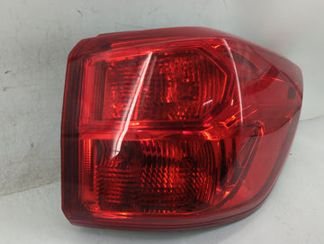 2017-2020 Nissan Pathfinder Tail Light Assembly Passenger Right OEM P/N:DS788-B000R Fits Fits 2017 2018 2019 2020 OEM Used Auto Parts