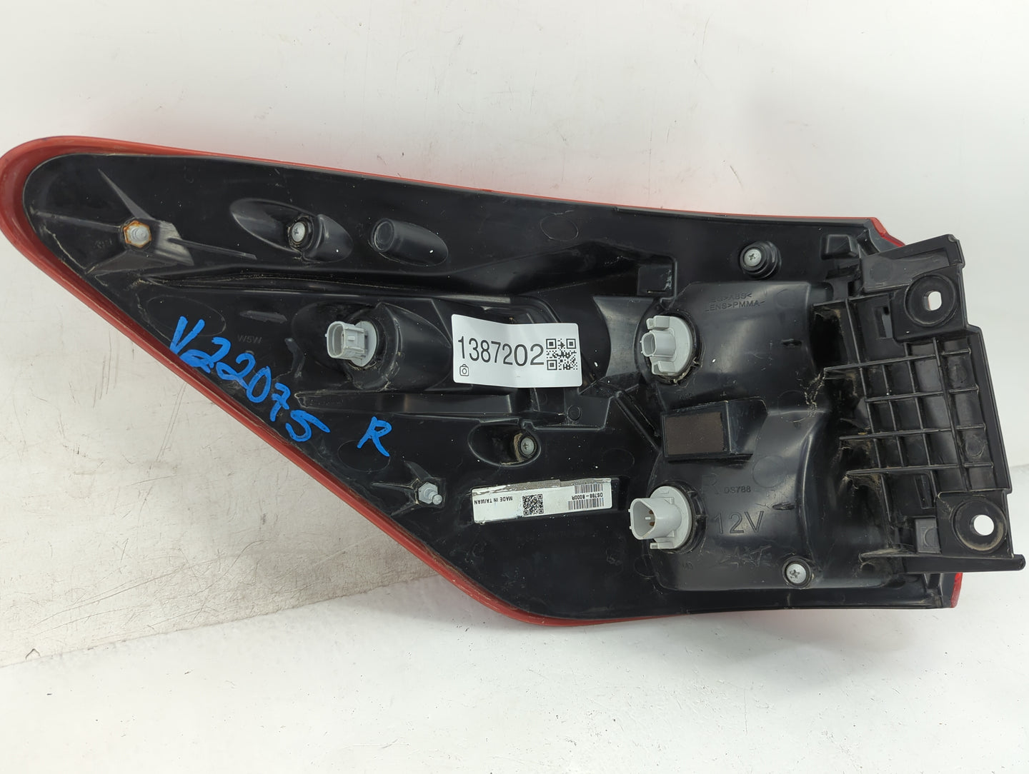 2017-2020 Nissan Pathfinder Tail Light Assembly Passenger Right OEM P/N:DS788-B000R Fits Fits 2017 2018 2019 2020 OEM Used A