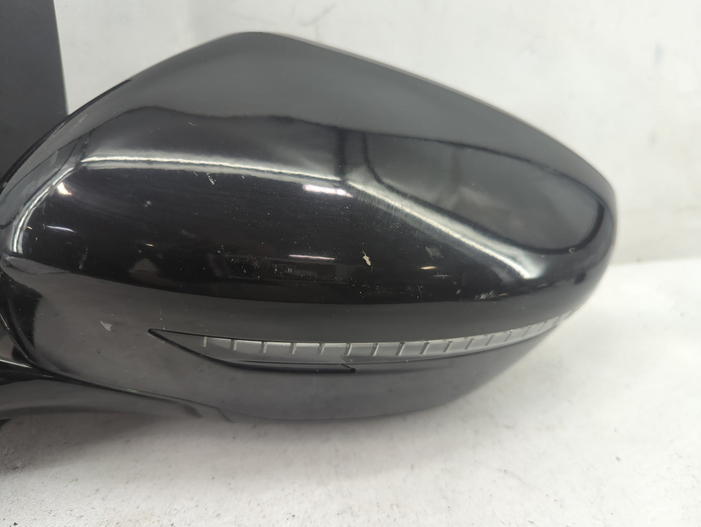 2018-2020 Nissan Pathfinder Driver Side View Mirror - Left Door Mirror OEM Used - Oemusedautoparts1.com
