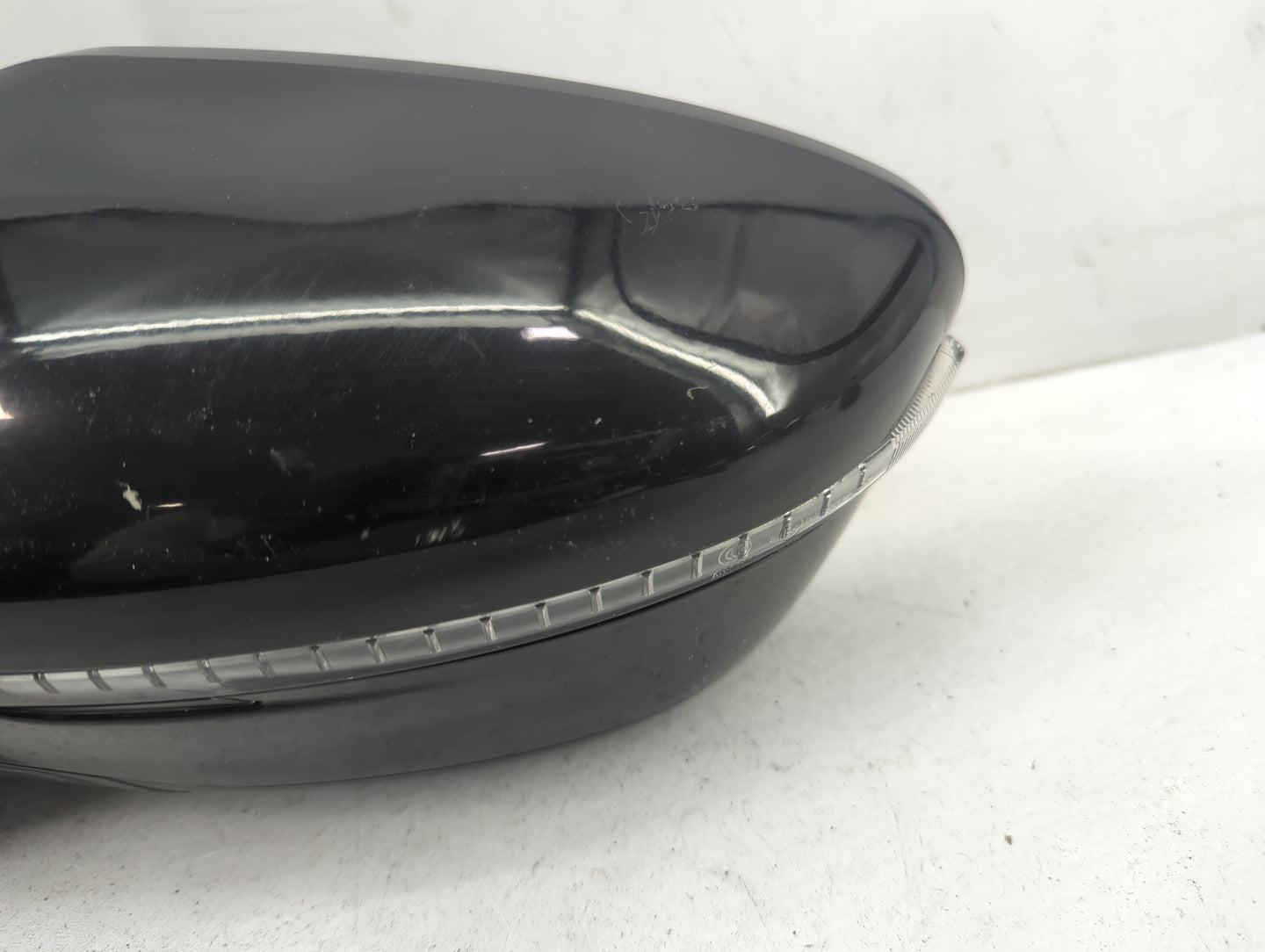 2018-2020 Nissan Pathfinder Driver Side View Mirror - Left Door Mirror OEM Used - Oemusedautoparts1.com