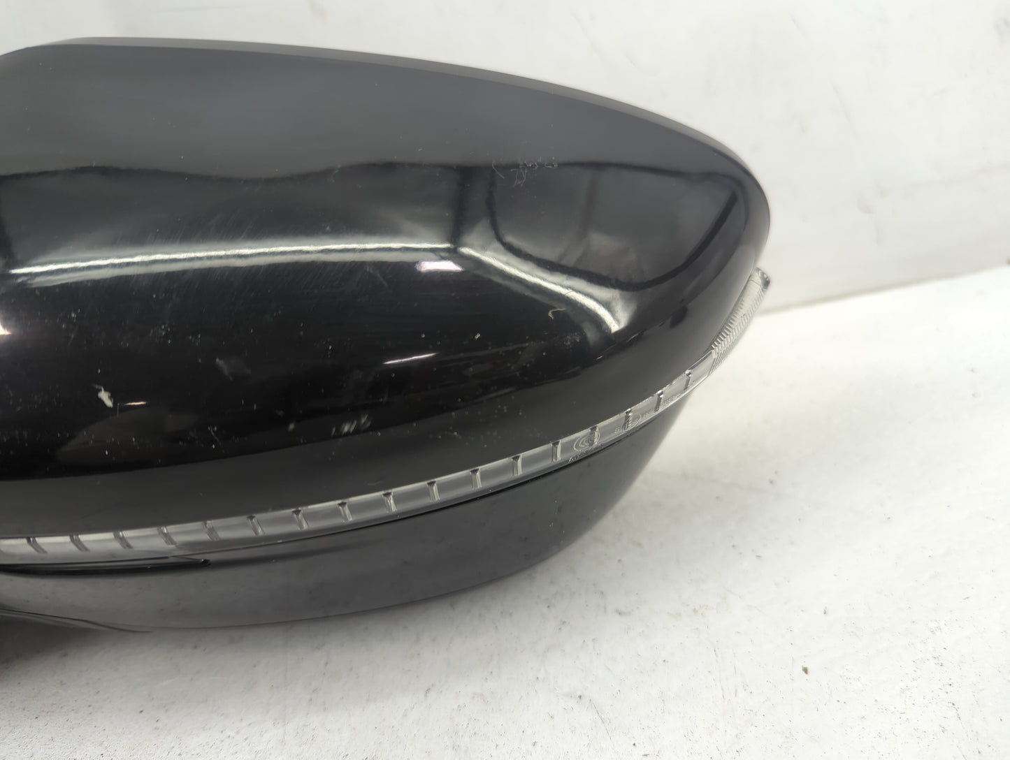 2018-2020 Nissan Pathfinder Driver Side View Mirror - Left Door Mirror OEM Used - Oemusedautoparts1.com