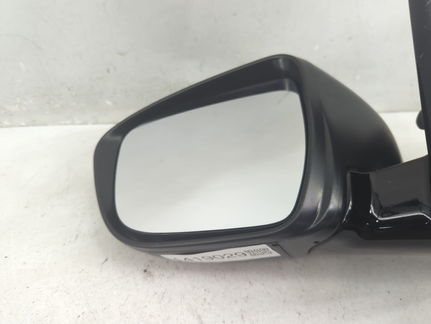 2018-2020 Nissan Pathfinder Driver Side View Mirror - Left Door Mirror OEM Used - Oemusedautoparts1.com