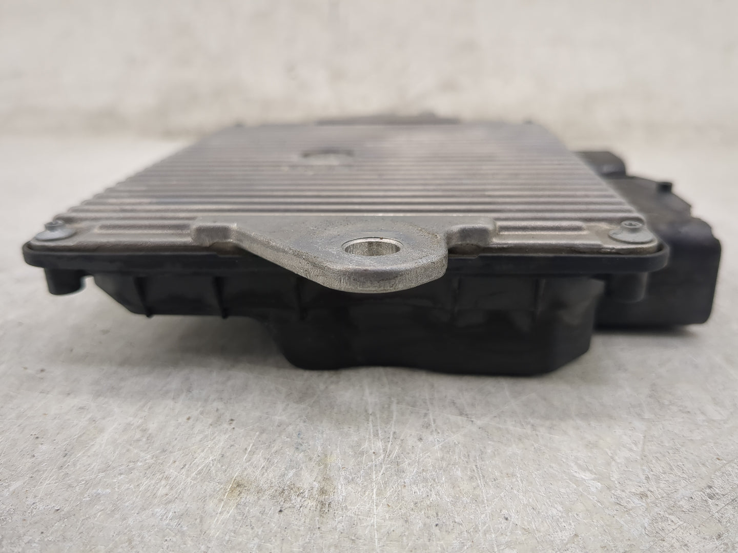 2020 Nissan Pathfinder PCM Engine Control Computer ECU ECM PCU OEM P/N:237F0-9PJ1A Fits OEM Used Auto Parts - Oemusedautopar