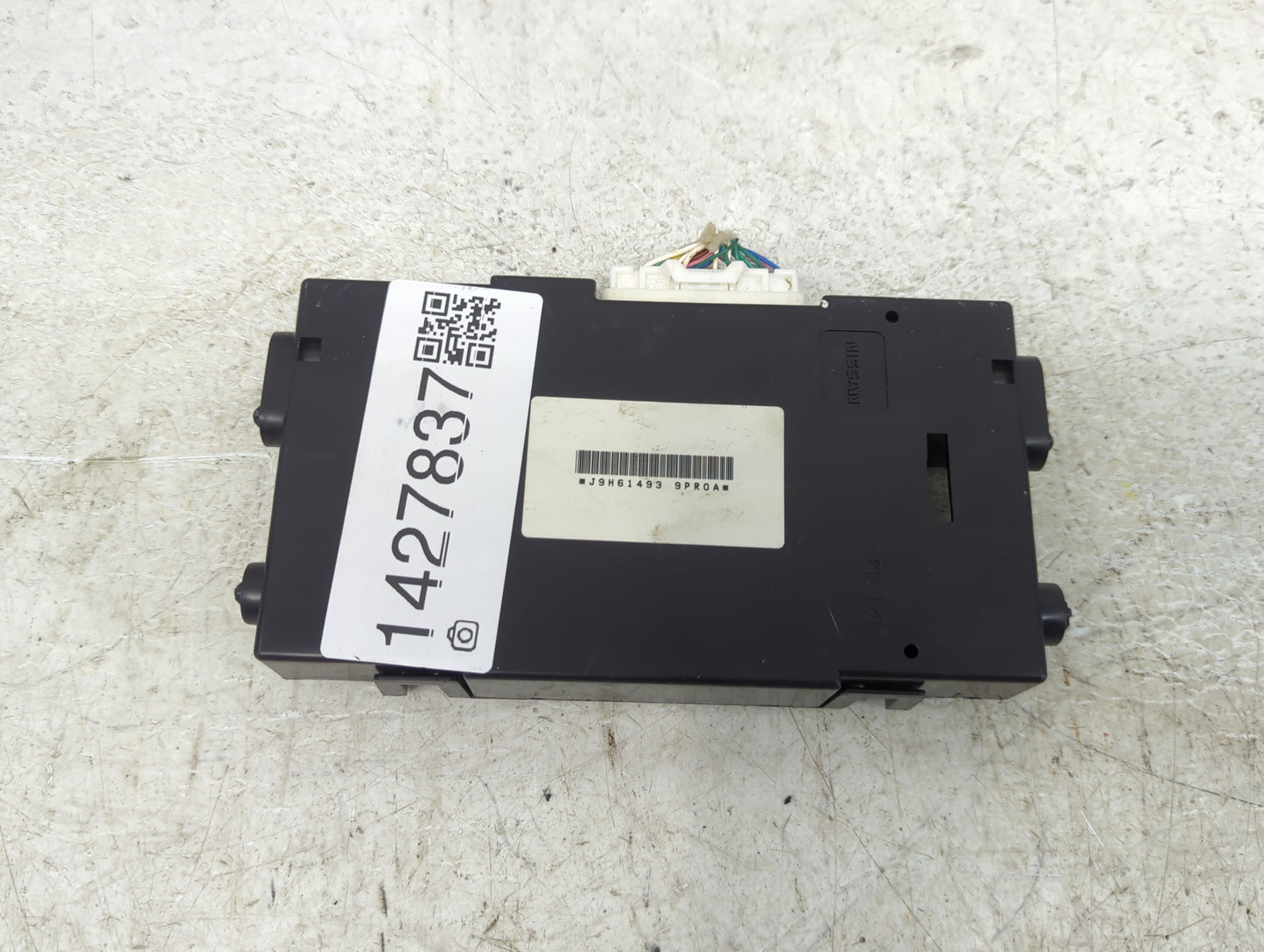 2017-2020 Nissan Pathfinder Radio AM FM Cd Player Receiver Replacement P/N:277609PR0A 277609PR0A--E Fits Fits 2017 2018 2019