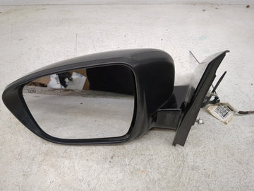 2018-2020 Nissan Pathfinder Driver Side View Mirror - Left Door Mirror OEM Used - Oemusedautoparts1.com