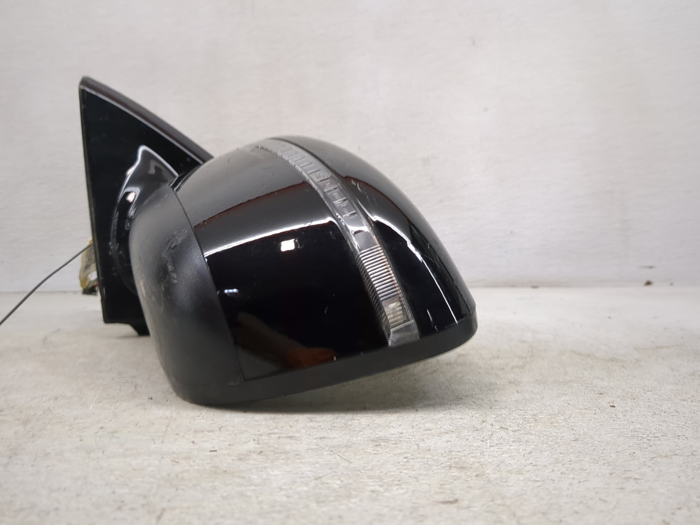 2018-2020 Nissan Pathfinder Driver Side View Mirror - Left Door Mirror OEM Used - Oemusedautoparts1.com