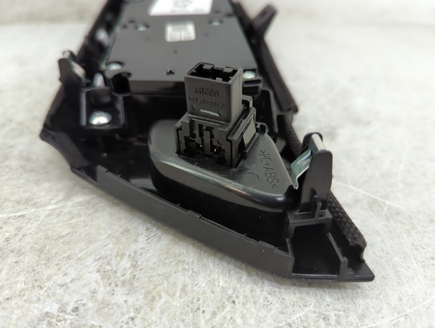 2018-2020 Nissan Pathfinder Radio Control Panel - Oemusedautoparts1.com
