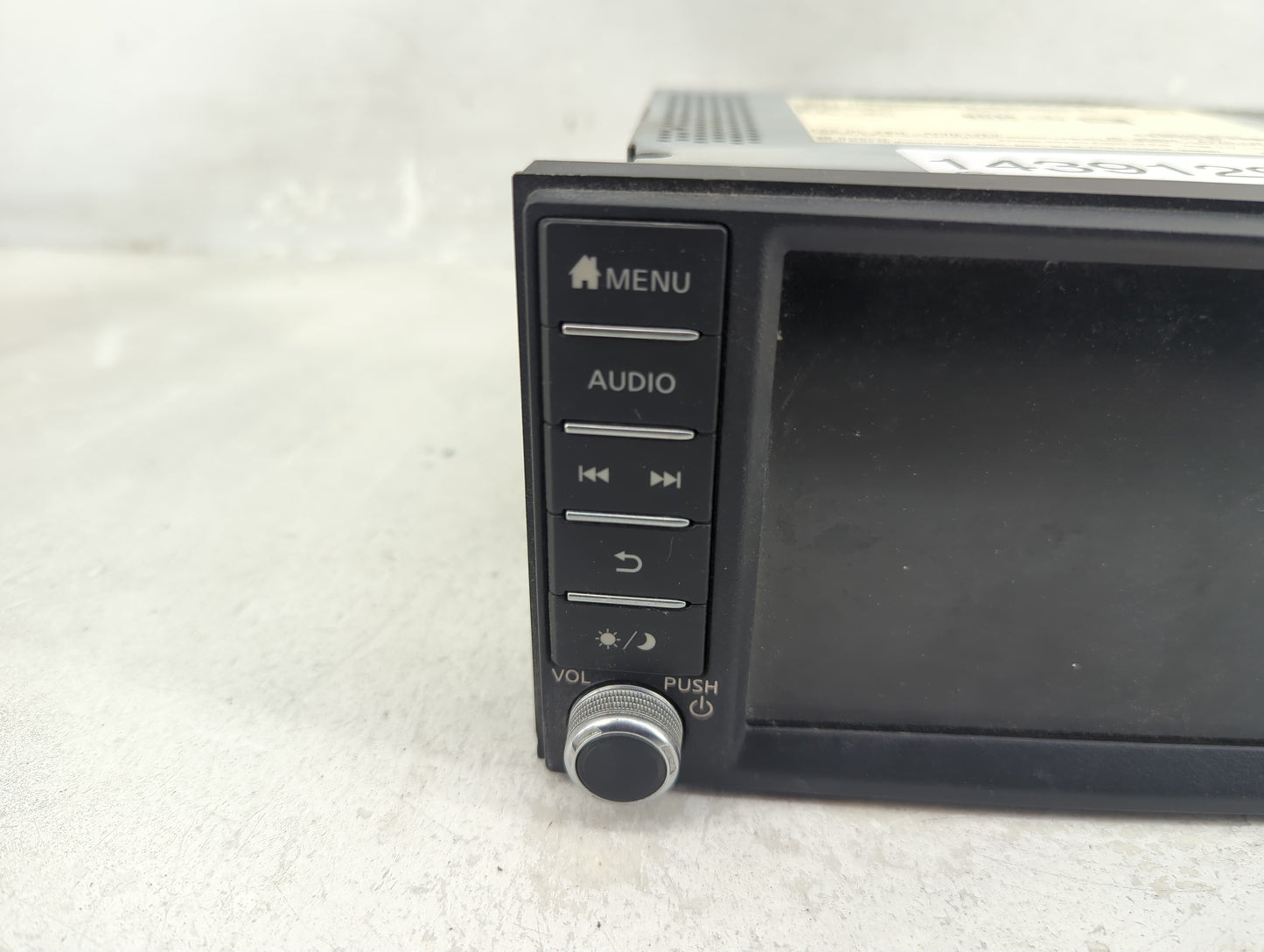 2017-2020 Nissan Pathfinder Radio AM FM Cd Player Receiver Replacement P/N:2591A5UD0A Fits Fits 2017 2018 2019 2020 OEM Used