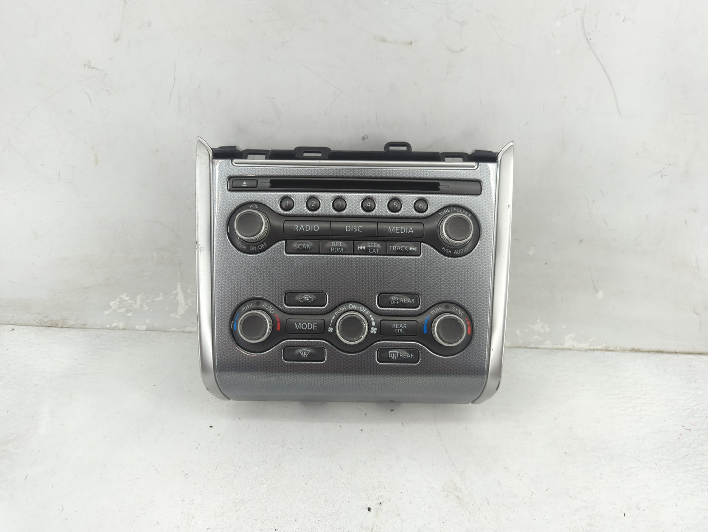 2020 Nissan Pathfinder Climate Control Module Temperature AC/Heater Replacement P/N:68260 9PR2B Fits OEM Used Auto Parts - O