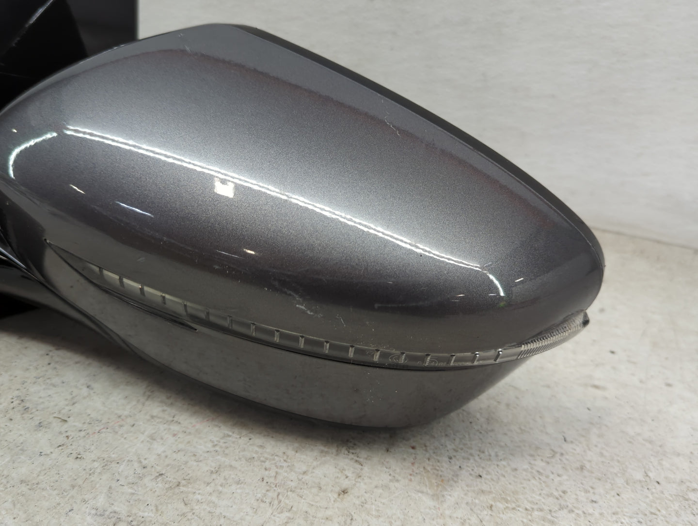 2018-2020 Nissan Pathfinder Driver Side View Mirror - Left Door Mirror OEM Used - Oemusedautoparts1.com