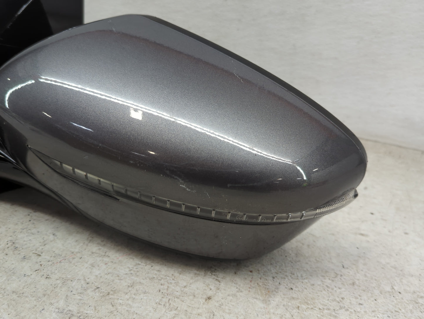 2018-2020 Nissan Pathfinder Driver Side View Mirror - Left Door Mirror OEM Used - Oemusedautoparts1.com