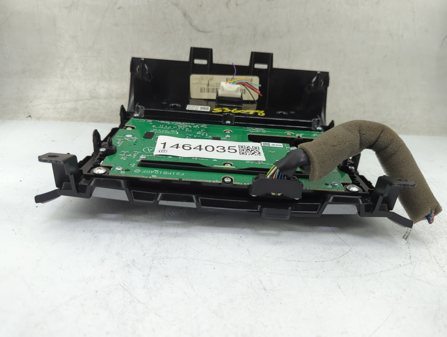 2018-2020 Nissan Pathfinder Radio Control Panel 1464035 - Oemusedautoparts1.com