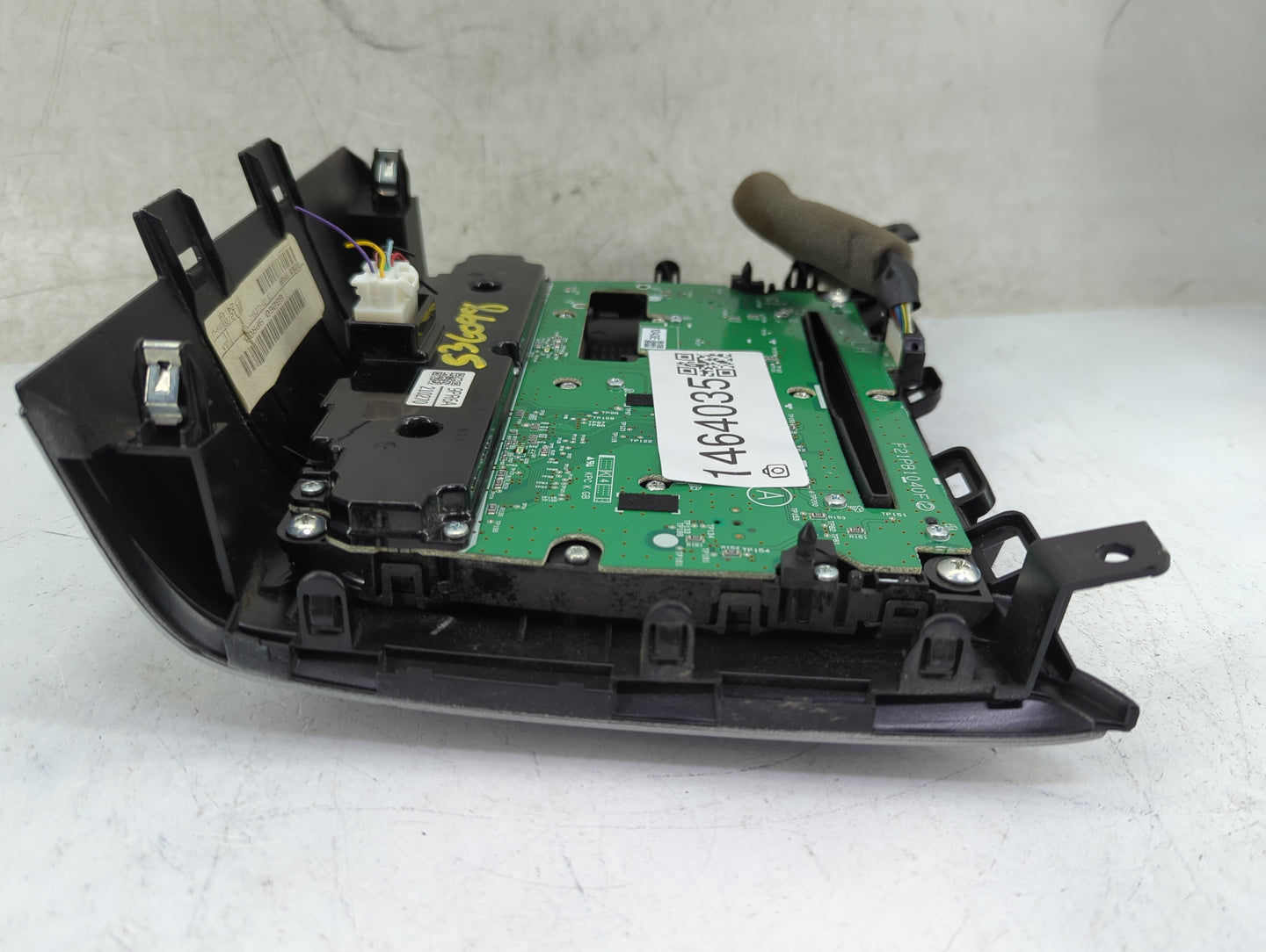 2018-2020 Nissan Pathfinder Radio Control Panel 1464035 - Oemusedautoparts1.com