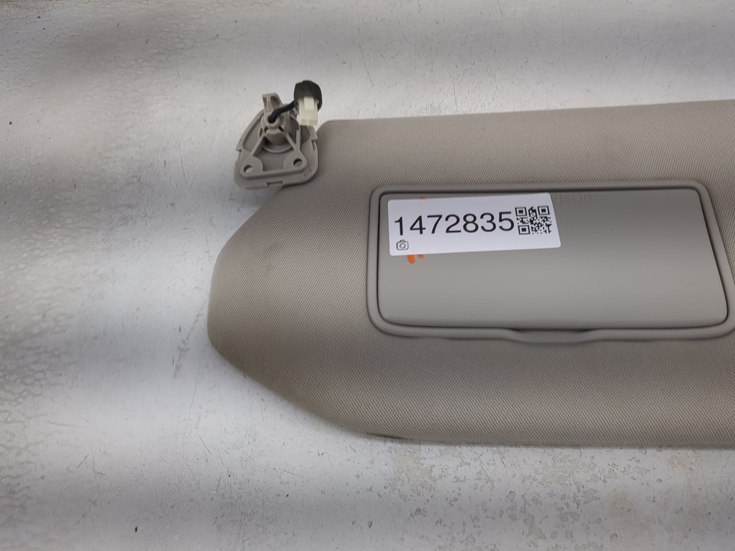2019-2020 Nissan Pathfinder Sun Visor Shade Replacement Driver Left Mirror Fits Fits 2019 2020 OEM Used Auto Parts - Oemused