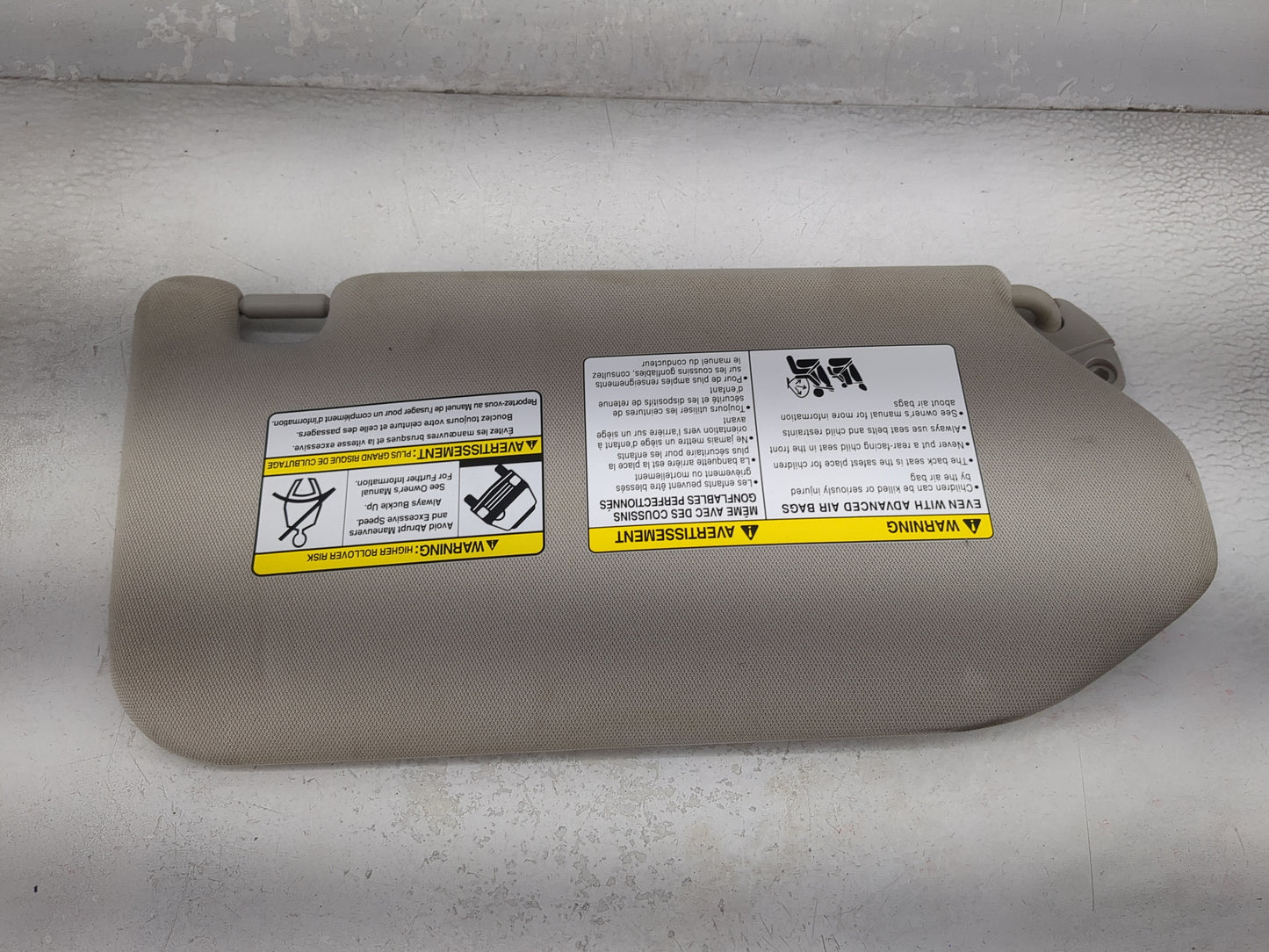 2019-2020 Nissan Pathfinder Sun Visor Shade Replacement Driver Left Mirror Fits Fits 2019 2020 OEM Used Auto Parts - Oemused