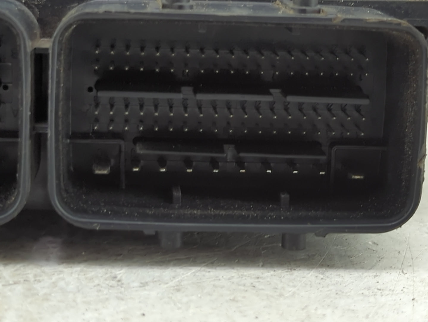 2020 Nissan Pathfinder PCM Engine Control Computer ECU ECM PCU OEM P/N:BED40D-300 NEC046-667 Fits OEM Used Auto Parts - Oemu