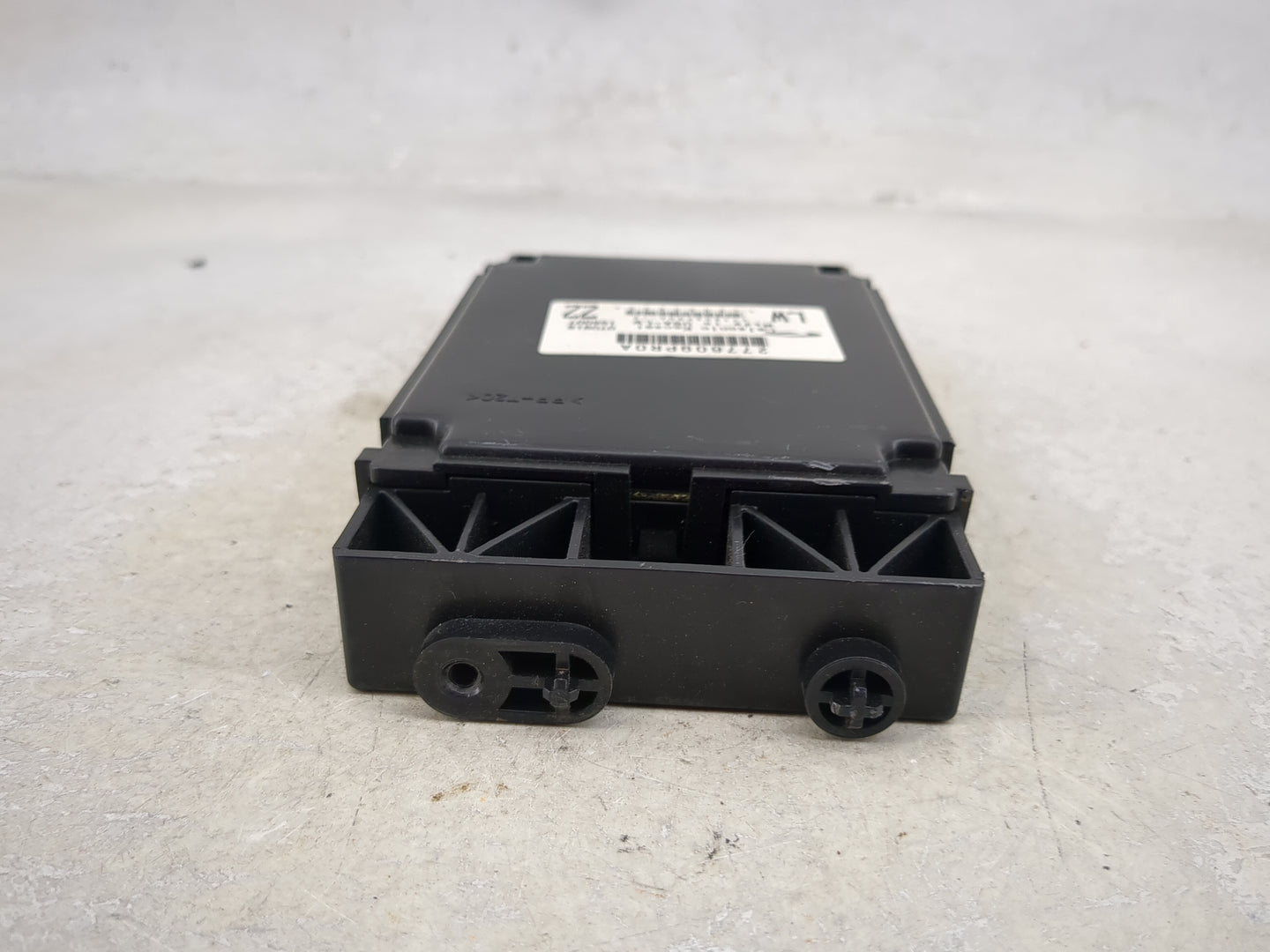 2017-2020 Nissan Pathfinder Radio AM FM Cd Player Receiver Replacement P/N:277609PR0A Fits Fits 2017 2018 2019 2020 OEM Used